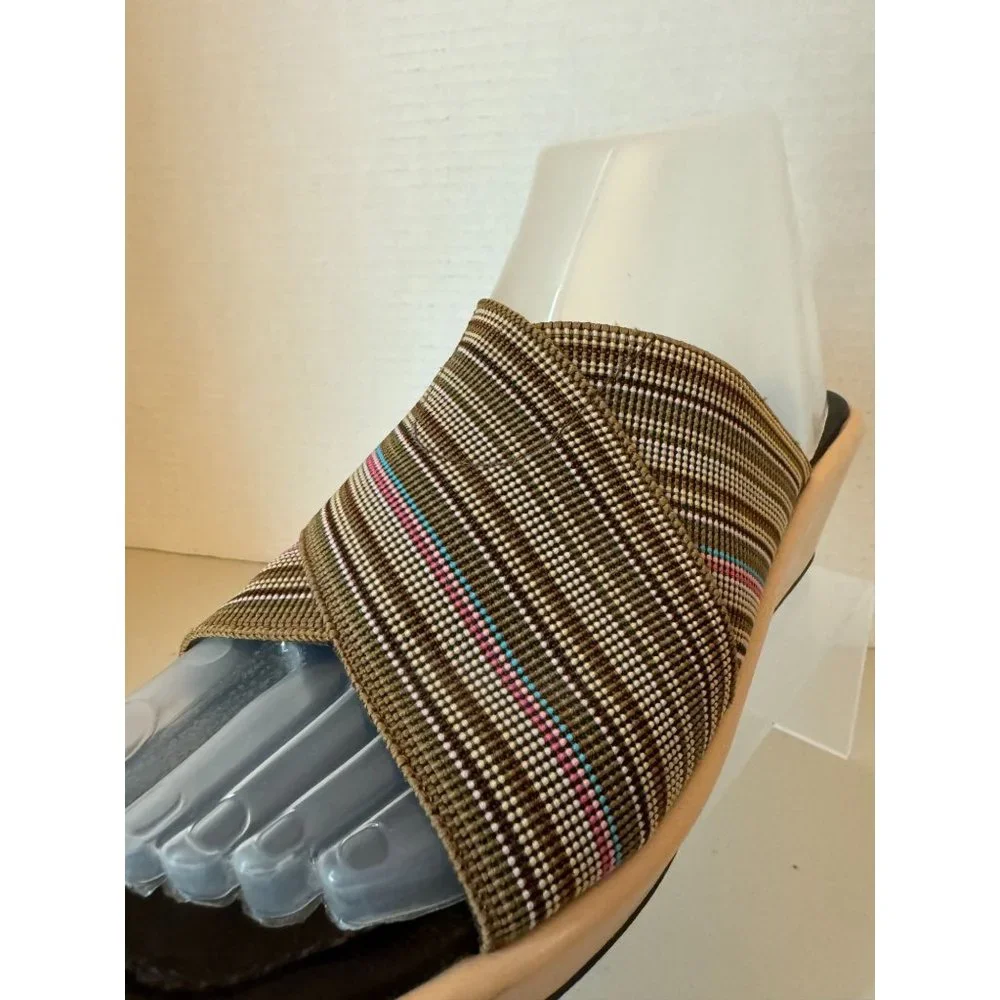 Donald Pliner Wedge‎ Slip-On Sandal Shoes Women US 7.5 Striped Comfort Spain